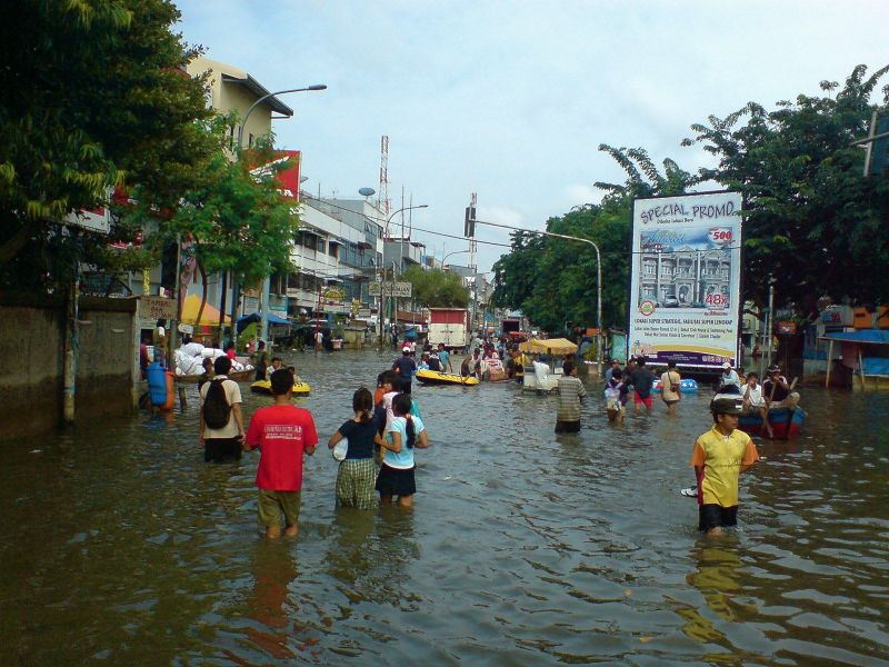 Datei:Jakarta floods.jpg